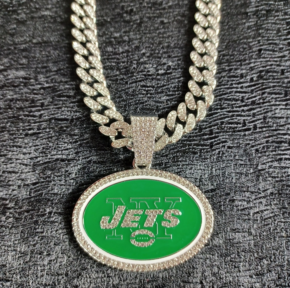 NFL New York Jets 20 Inch Necklace Pendant Cuban Chain Link Football Jewelry